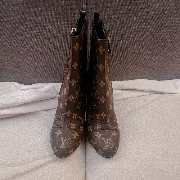 Louis Vuitton Silhouette Ankle Boots - Picture 8 of 9
